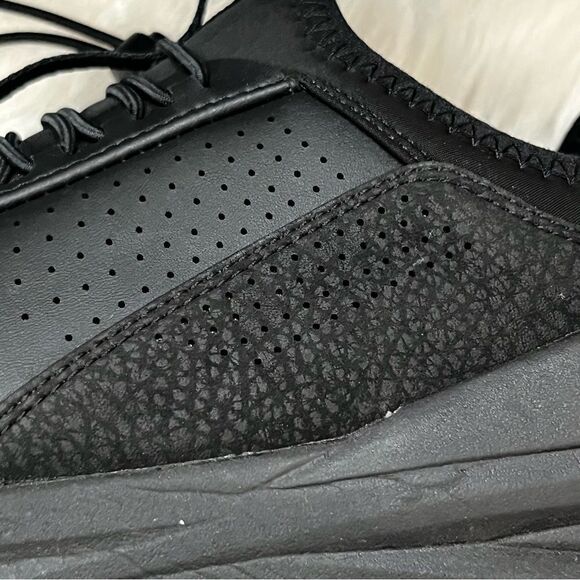 Clove Core Classic All Black Option M/7.5 W/9 - Picture 3 of 9